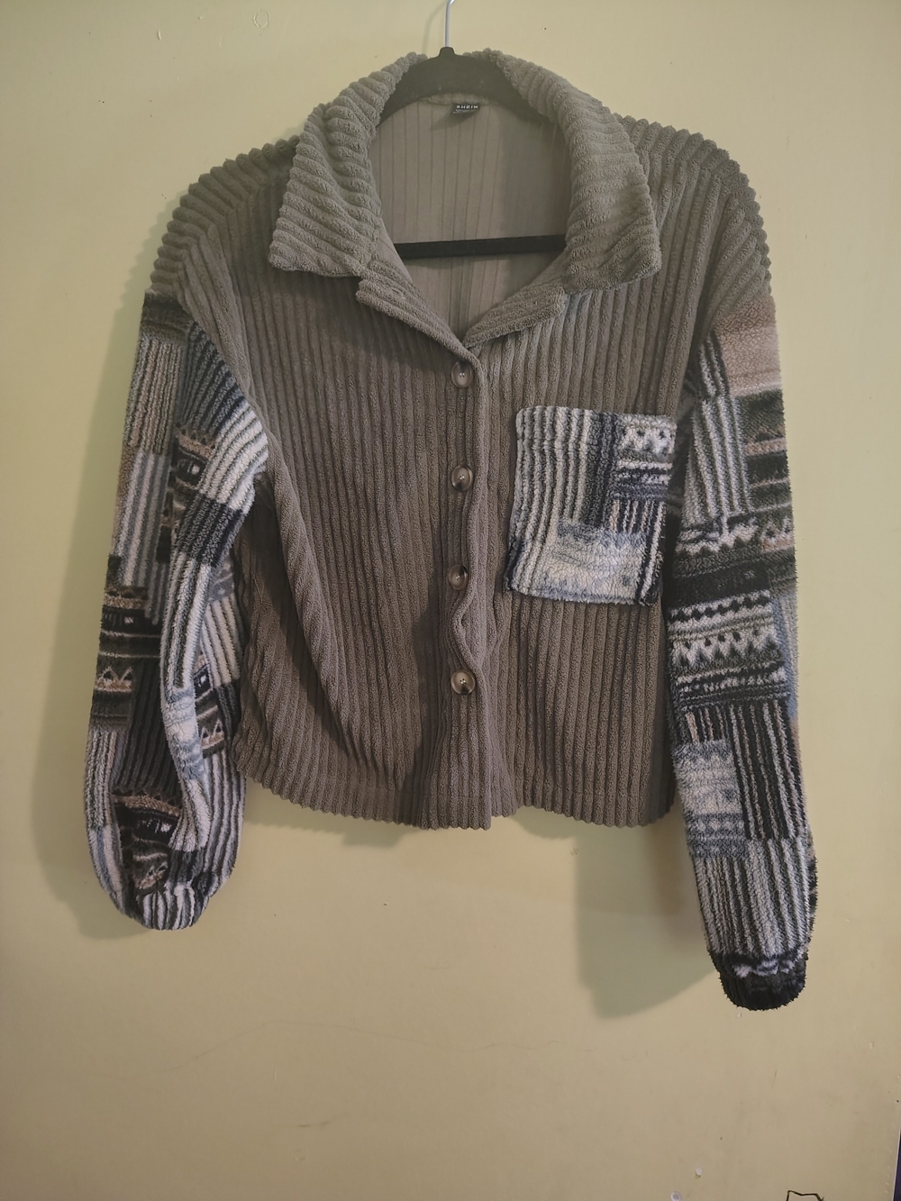SHEIN Gray Ribbed Button-Up Cardigan with Patterned Sleeves